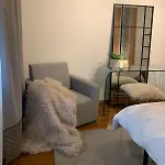 Dhome アパート アゴルド