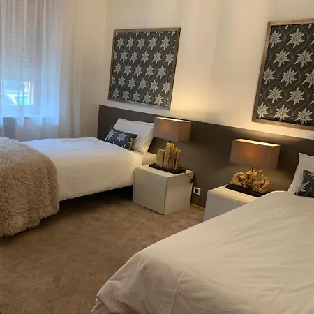 Dhome Apartment *